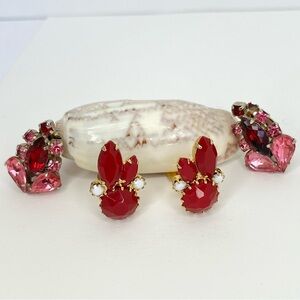Vintage red and pink rhinestone clip on earrings